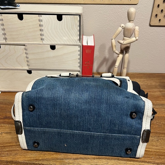 Coach Denim Swagger with black and white leather - Picture 9 of 11